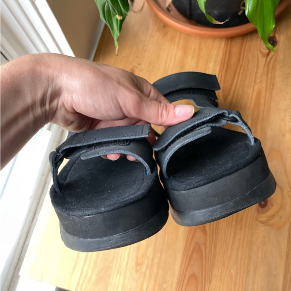 Oruga Up Camper Sandals - Barely Worn - Picture 4 of 7